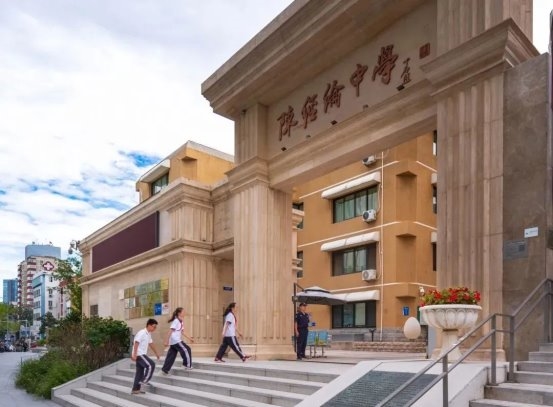 金御网 朝阳“跨越”！唯一百年名校凭啥成为“顶梁柱”？